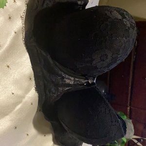 Victoria’s Secret black lace bra